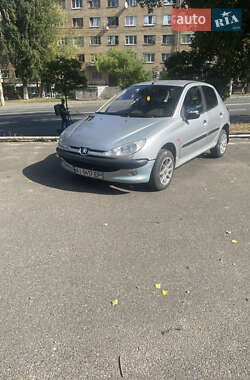 Хэтчбек Peugeot 206 2002 в Киеве