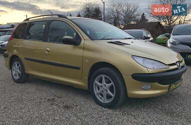 Хетчбек Peugeot 206 2002 в Коломиї