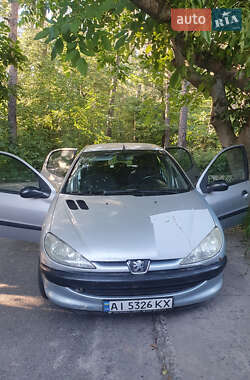 Хетчбек Peugeot 206 2001 в Києві