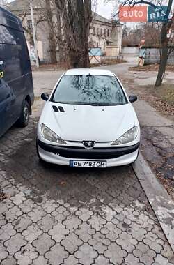 Хетчбек Peugeot 206 2004 в Світловодську