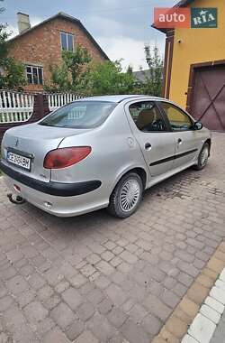 Седан Peugeot 206 2007 в Черновцах