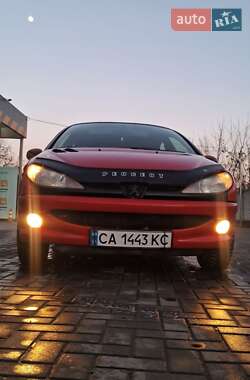 Хэтчбек Peugeot 206 2005 в 
