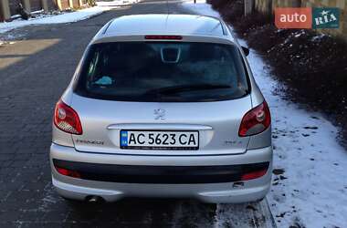 Хэтчбек Peugeot 206 2011 в Луцке