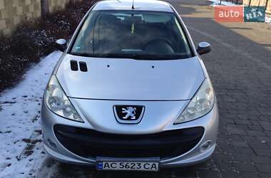 Хэтчбек Peugeot 206 2011 в Луцке