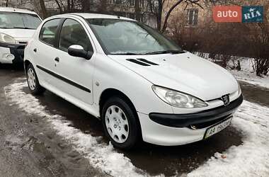 Хетчбек Peugeot 206 2007 в Києві