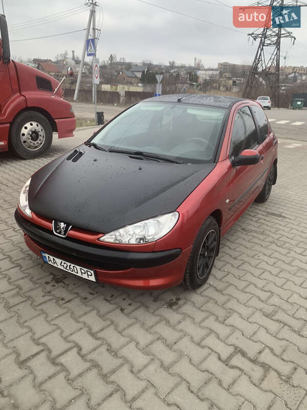 Хетчбек Peugeot 206 2007 в Києві