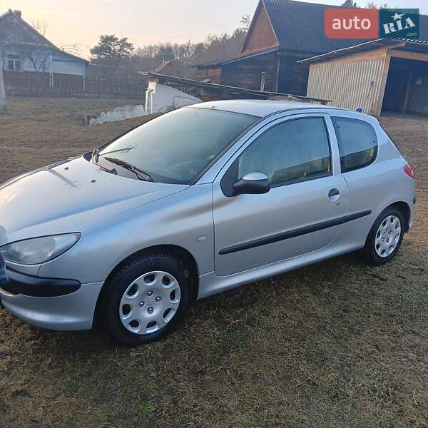 Седан Peugeot 206 2004 в Ковелі