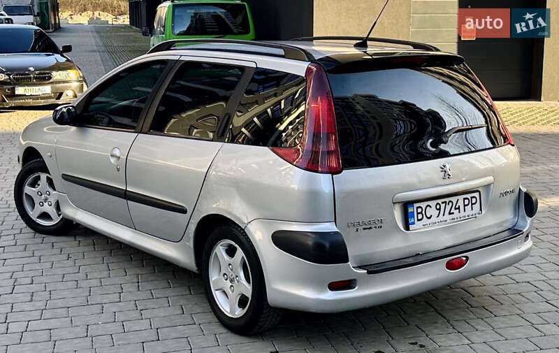 Универсал Peugeot 206 2004 в Бучаче
