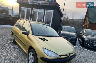 Хетчбек Peugeot 206 2002 в Коломиї