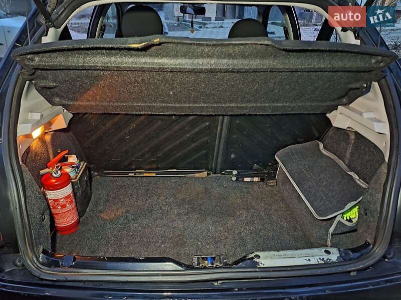 Хетчбек Peugeot 206 2011 в Луцьку