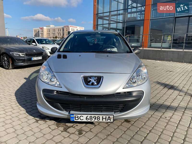 Хетчбек Peugeot 206 2011 в Львові фото 2 Хетчбек Peugeot 206 2011 в Львові