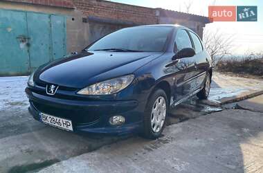 Хетчбек Peugeot 206 2007 в Запоріжжі