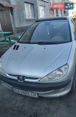 Хэтчбек Peugeot 206 2003 в 