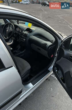 Седан Peugeot 206 2007 в 