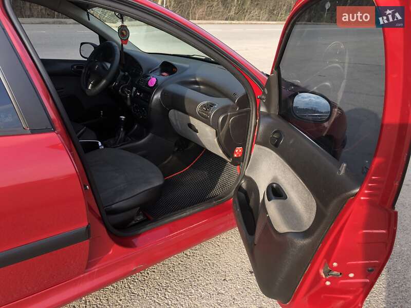Седан Peugeot 206 2007 в Вінниці