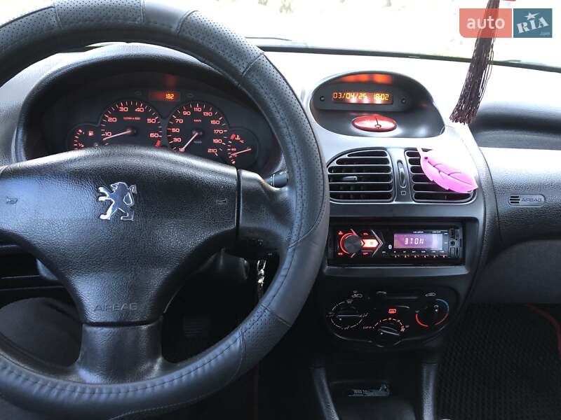 Седан Peugeot 206 2007 в Вінниці