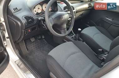 Универсал Peugeot 206 2005 в 