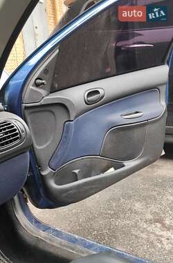 Хетчбек Peugeot 206 2006 в 