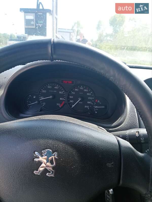Хэтчбек Peugeot 206 2007 в Збараже фото 16 Хэтчбек Peugeot 206 2007 в Збараже