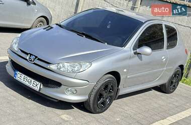 Хетчбек Peugeot 206 2001 в 