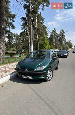 Хэтчбек Peugeot 206 2001 в Киеве