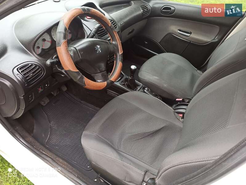 Седан Peugeot 206 2006 в Житомирі