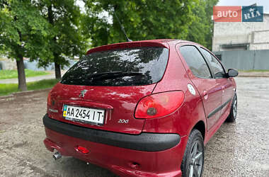 Хетчбек Peugeot 206 2007 в 