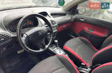 Хетчбек Peugeot 206 2007 в 