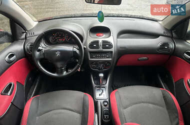 Хетчбек Peugeot 206 2007 в 