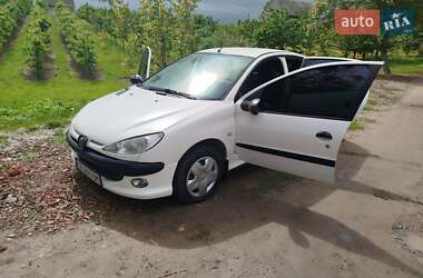 Седан Peugeot 206 2007 в 