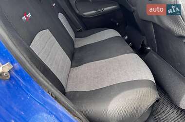 Хетчбек Peugeot 206 2006 в 