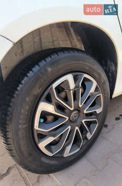 Хэтчбек Peugeot 206 2008 в 