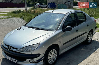 Седан Peugeot 206 2007 в 