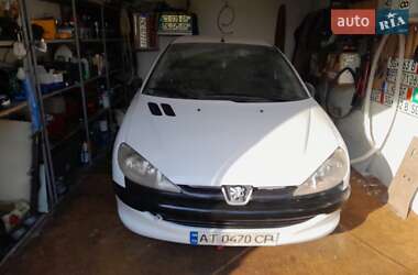 Хэтчбек Peugeot 206 2004 в Тлумаче