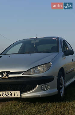 Седан Peugeot 206 2008 в Полтаве