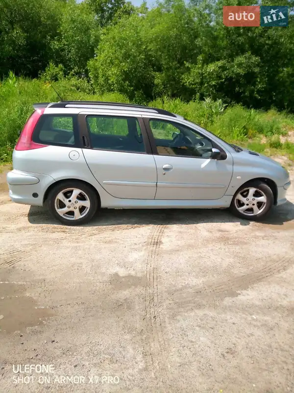 Peugeot 206