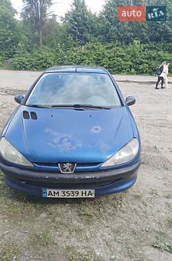 Хэтчбек Peugeot 206 1999 в Ровно