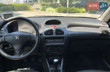 Седан Peugeot 206 2007 в 