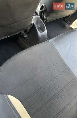 Хэтчбек Peugeot 206 2005 в 