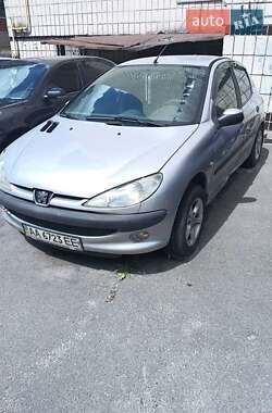 Хэтчбек Peugeot 206 2005 в Киеве