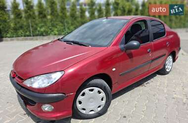 Седан Peugeot 206 2007 в Чернівцях