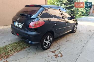 Хэтчбек Peugeot 206 2006 в 