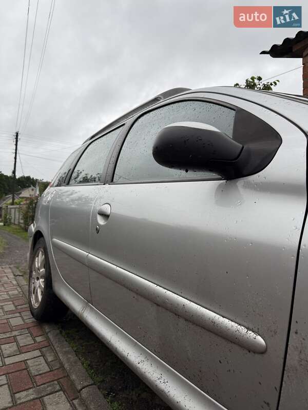 Универсал Peugeot 206 2004 в Луцке фото 19 Универсал Peugeot 206 2004 в Луцке