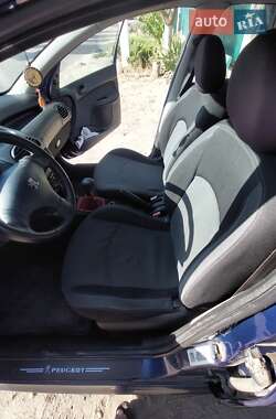 Хетчбек Peugeot 206 2007 в 