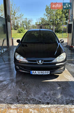 Хэтчбек Peugeot 206 2005 в Харькове