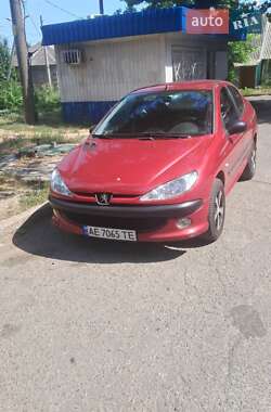 Седан Peugeot 206 2010 в Дніпрі
