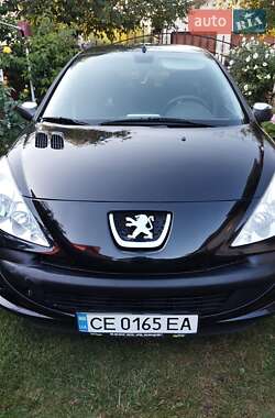 Хэтчбек Peugeot 206 2011 в Черновцах