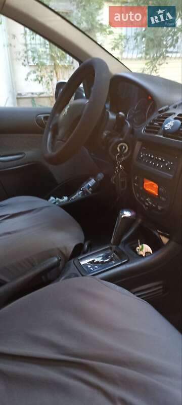 Хетчбек Peugeot 206 2008 в Одесі