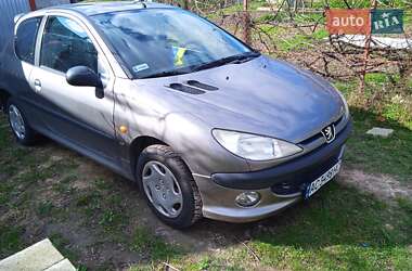 Хэтчбек Peugeot 206 1999 в Владимире