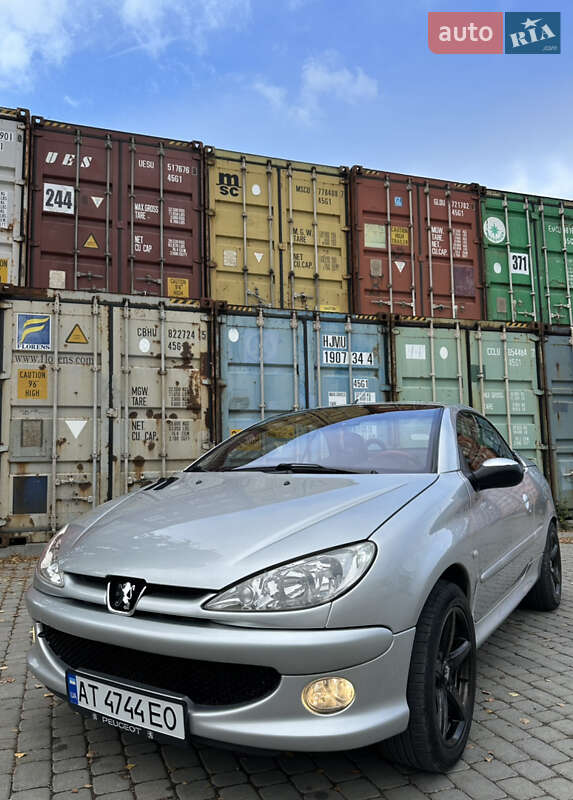 Кабріолет Peugeot 206 2001 в Косові